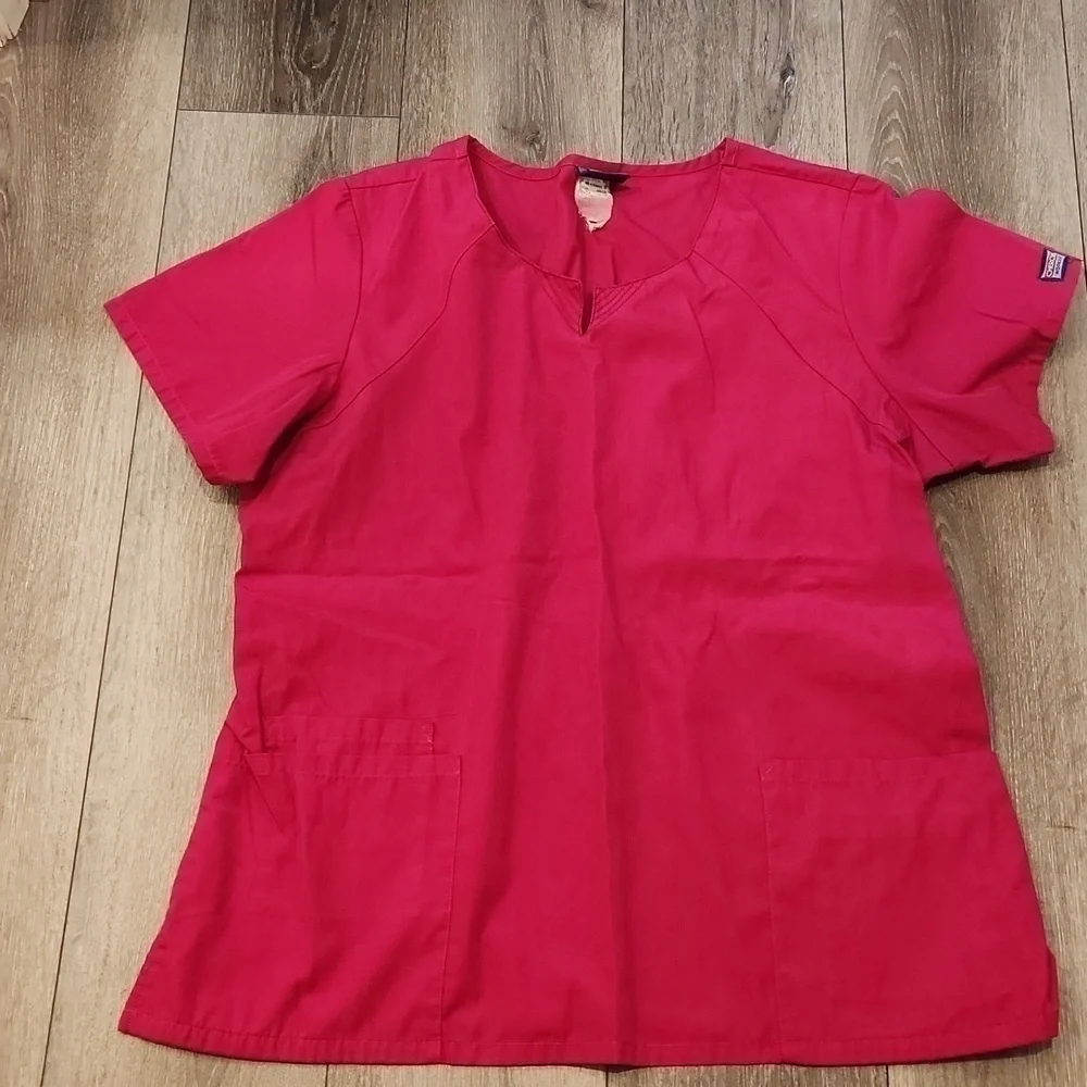 Cherokee Scrub Top - Picture 1 of 4